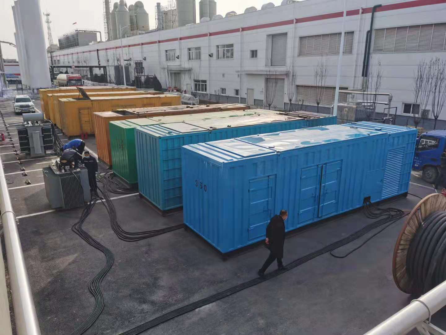 三乡镇发电机出租-两相发电机与三相发电机有何区别?