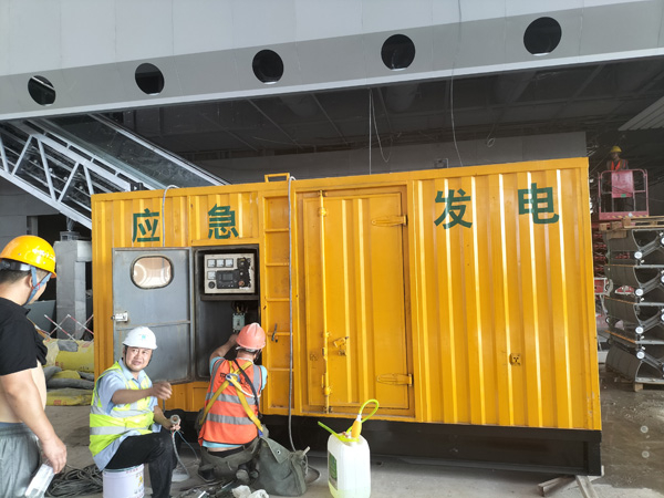 三乡镇怎样判断空气滤清器是否需要更换？